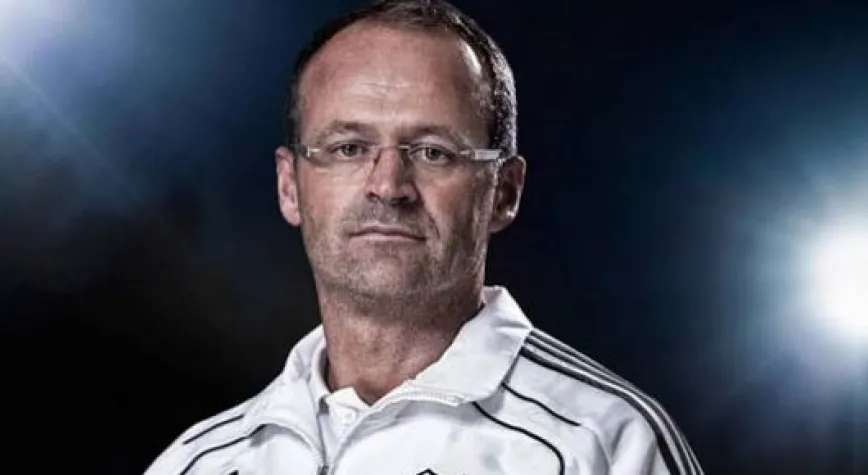 BUZ G. BİRLİĞİ'NE HOCA OLUYOR!
