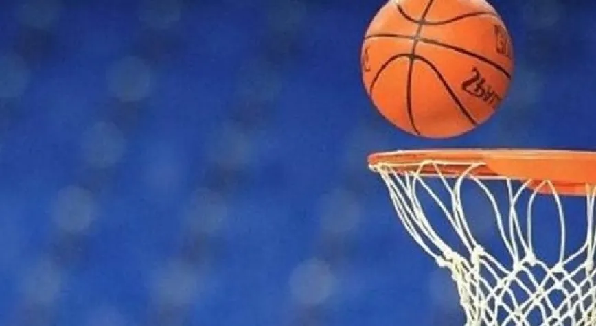 CSKA MOSKOVA: 90  ANADOLU EFES: 71