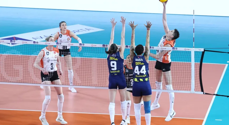 ECZACIBAŞI F.BAHÇE'Yİ 3-1 YENDİ
