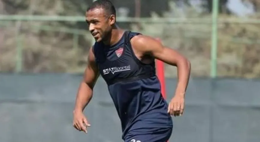 EL KAABİ KRALLIKTA LİDER!..