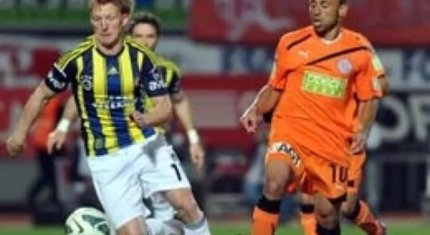 FENERBAHÇE ANTALYA'DA GALİP: 2- 1
