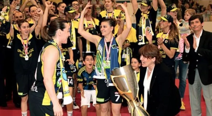 FENERBAHÇE BAYANLARDA ŞAMPİYON!..
