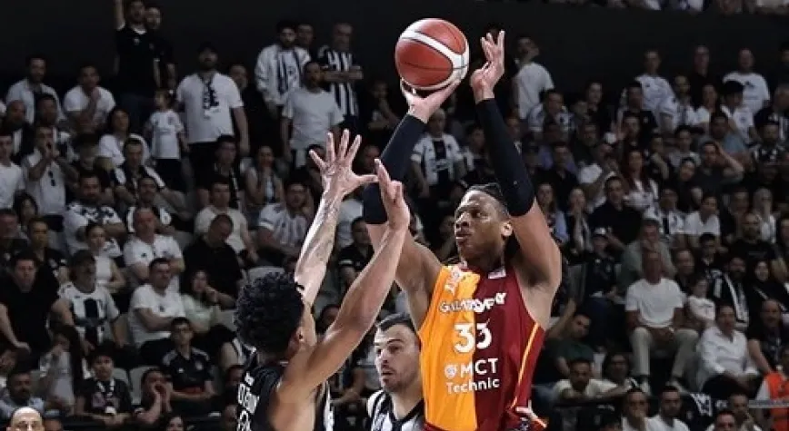 GALATASARAY BEŞİKTAŞ'A KARŞI SERİYİ EŞİTLEDİ