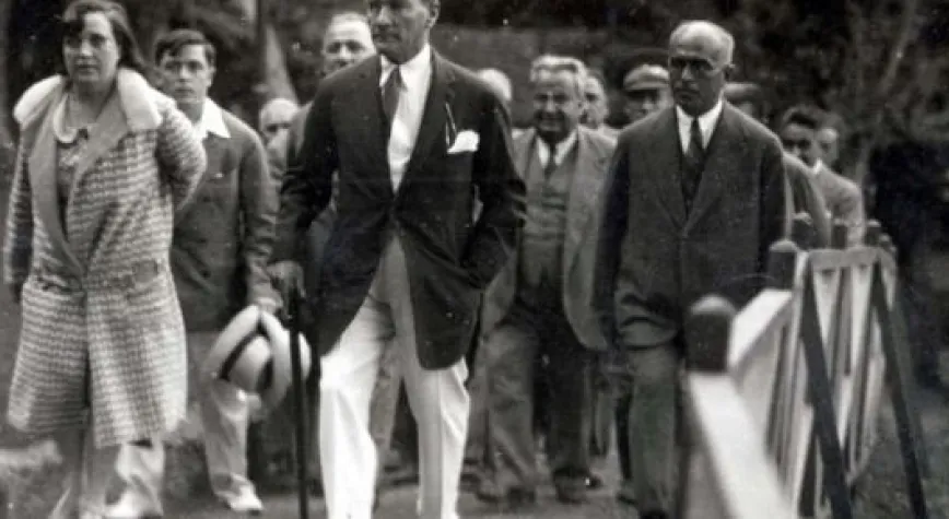 IŞIĞI SÖNMEYEN LİDER: ATATÜRK...