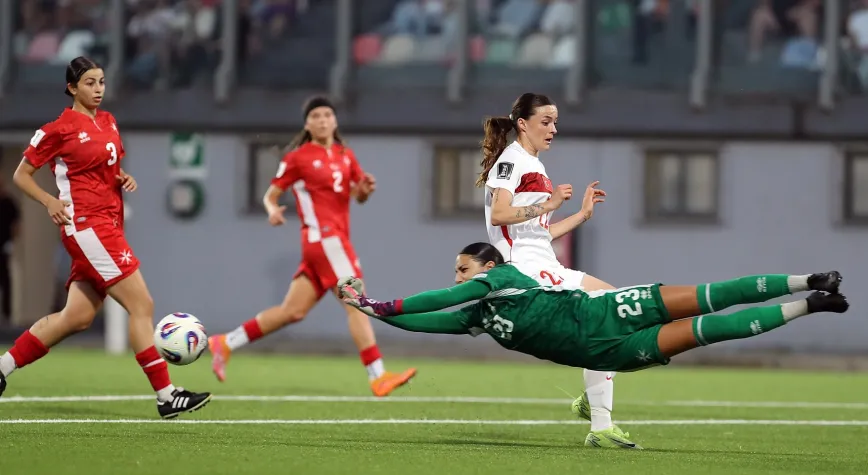 KADIN MİLLİLER MALTA'DA 3-0 GALİP