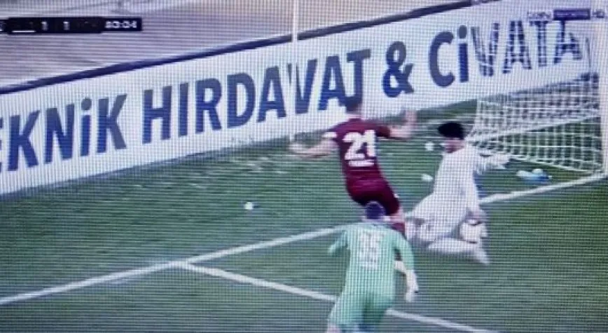 NİYE VERMEDİN BU PENALTIYI HAKEM?