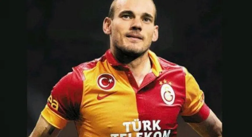 SNEİJDER TERİM'İN GÖZ BEBEĞİ!