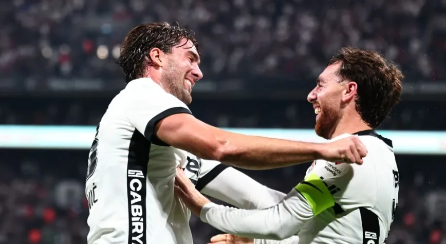 DUSAN VLAHOVİC HAT TRİCK,  BEŞİKTAŞ FARK YAPTI: 6-2