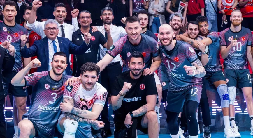 ZİRAAT BANKKART FİNALE YÜKSELDİ